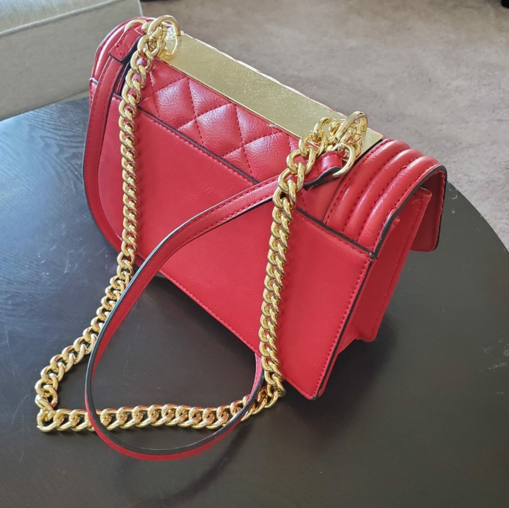 Red shoulder bag